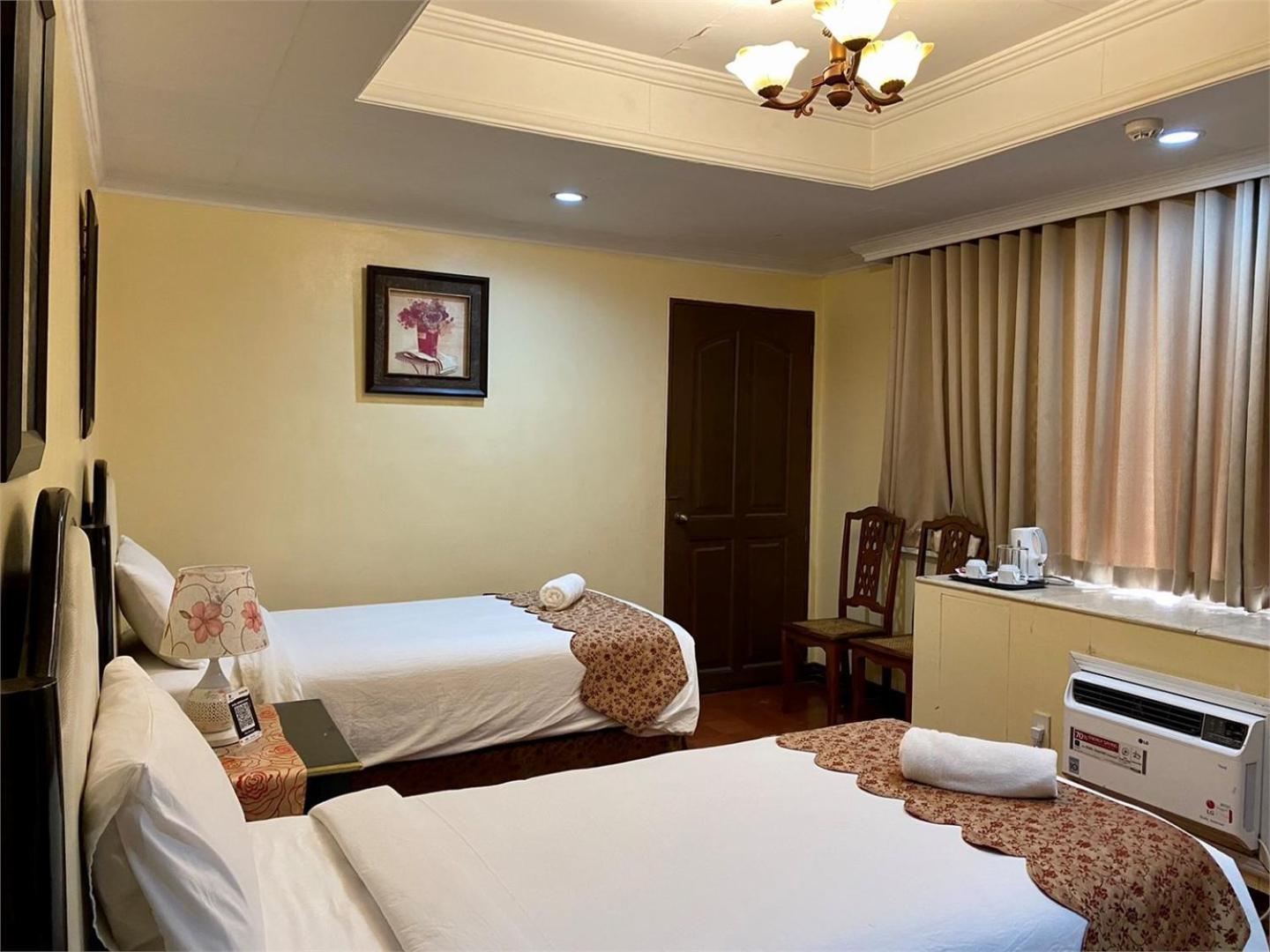 White Knight Hotel Intramuros Manila Ngoại thất bức ảnh