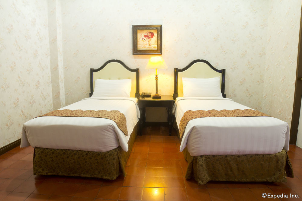 White Knight Hotel Intramuros Manila Ngoại thất bức ảnh