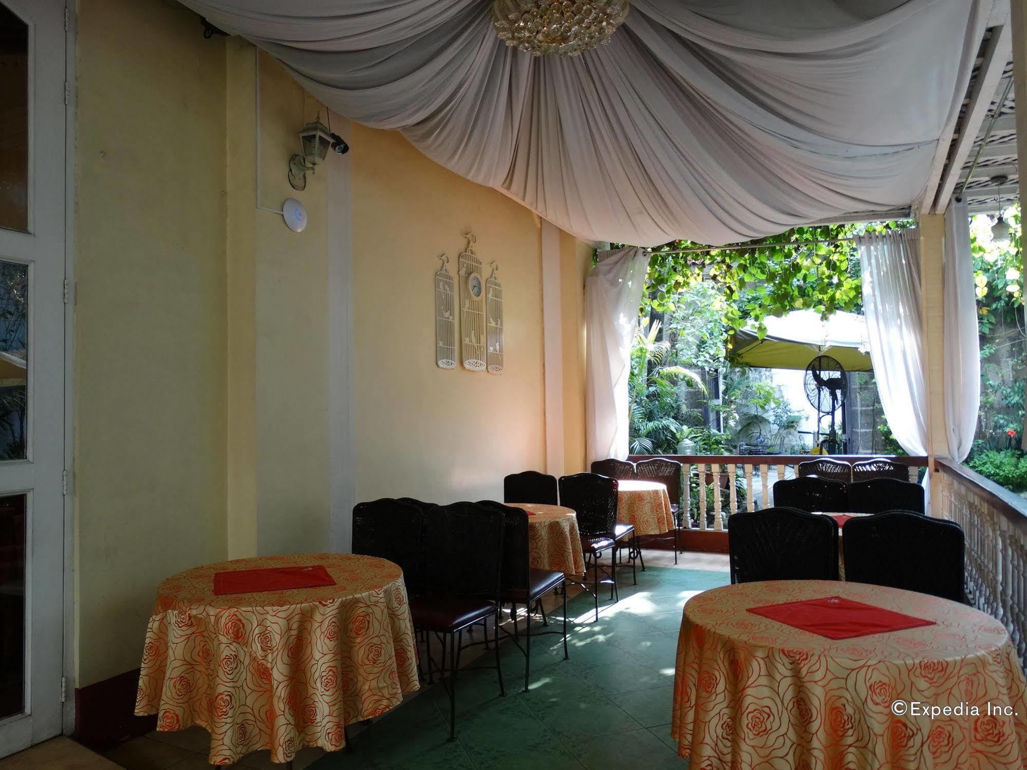 White Knight Hotel Intramuros Manila Ngoại thất bức ảnh