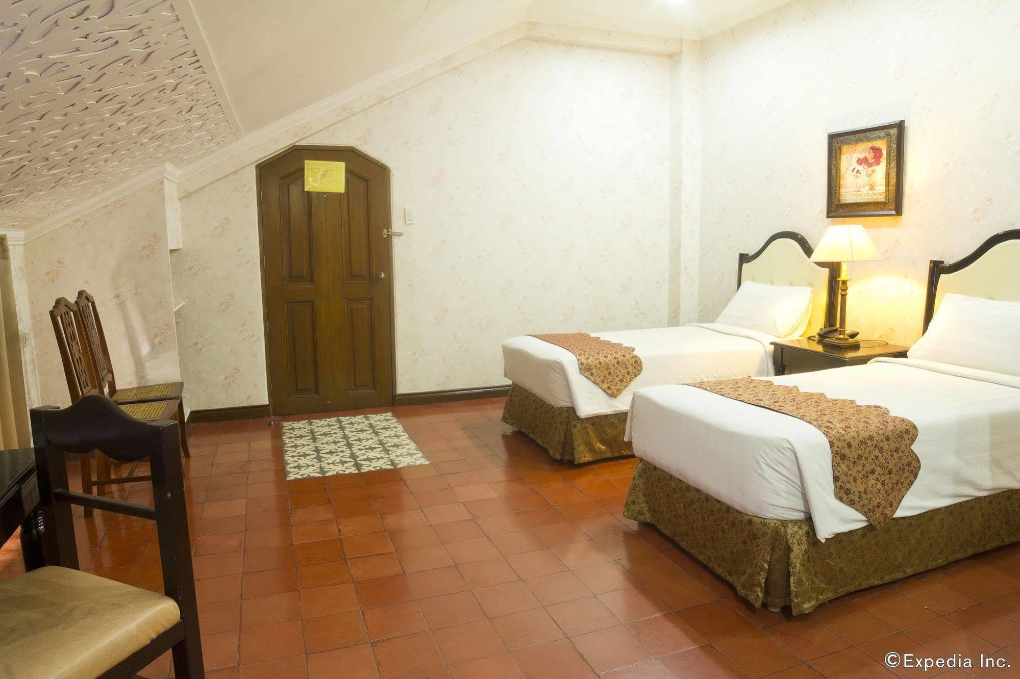 White Knight Hotel Intramuros Manila Ngoại thất bức ảnh
